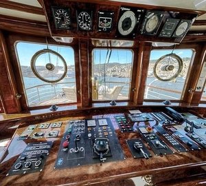 Bridgedeck Aboard Yacht SS DELPHINE
