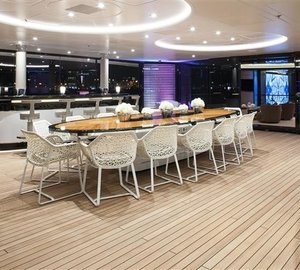 alfresco dining area with bar