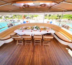 Aft Deck Alfresco Dining