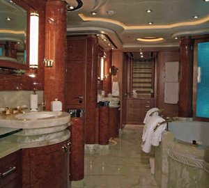 Guest Cabin - Bathroom