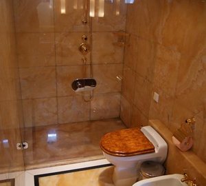 Double Cabin - Bathroom