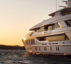 Motor Yacht LIQUID SKY By CMB Yachts - Sunset