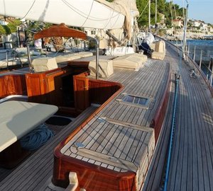 Outdoor Seating Area 