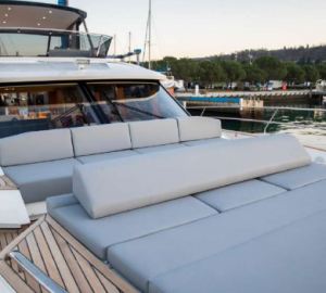 Sir Hendrik Sunbathing Area