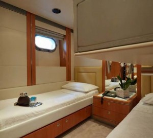 Twin Guest With Pullman Berth