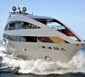 Cruising On Board Yacht OCEAN EMERALD