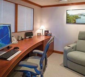 Sky-lounge On Board Yacht SILVER CLOUD