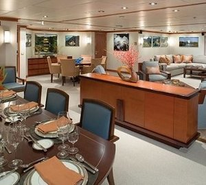 Eating/dining Aboard Yacht SILVER CLOUD