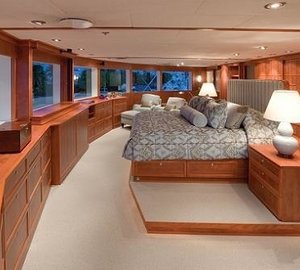 Main Master Cabin Aboard Yacht SILVER CLOUD