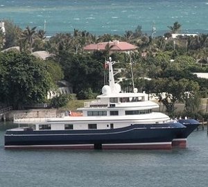 Cruising On Yacht SILVER CLOUD