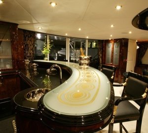 Drinks Bar On Yacht WORLD IS NOT ENOUGH