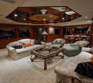 Premier Saloon On Yacht RELENTLESS
