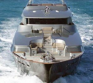 Ship's Bow: Yacht SILVER DREAM's Cruising Image