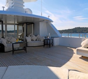 Sun Deck Zone On Yacht MY LITTLE VIOLET