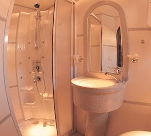 Personal Bath On Board Yacht GOLDEN HEAD