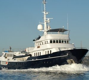 Cruising On Board Yacht ASTERIA