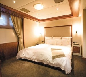 Profile: Yacht LAZY Z's Guest's Cabin Pictured