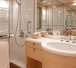 Guest's En Suite On Board Yacht LA MIRAGE