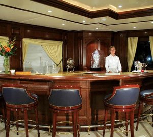 The 55m Yacht MUSTIQUE