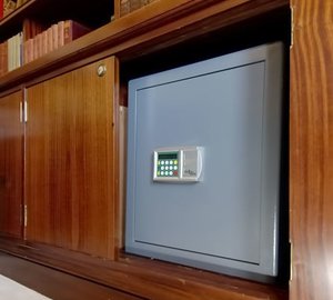 The 58m Yacht LADY K II