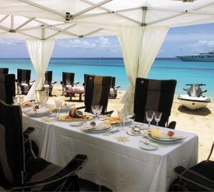 Beach Eating/dining On Yacht APOGEE
