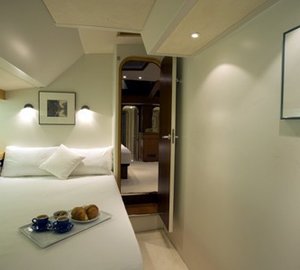 The 23m Yacht SUNDAY MORNING