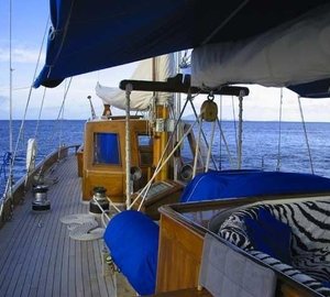 The 30m Yacht AILE BLANCHE