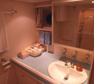 The 30m Yacht ANTARES AVANCE