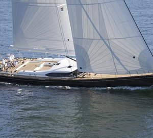 The 30m Yacht FAR AND WIDE
