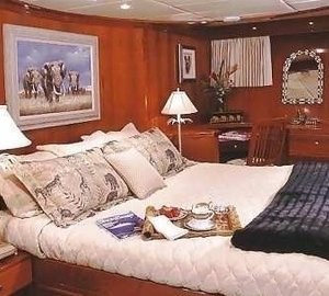 The 33m Yacht ASKARI