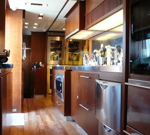 The 35m Yacht VIVERE