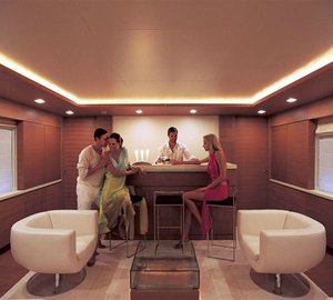 Drinks Bar On Yacht KINTARO