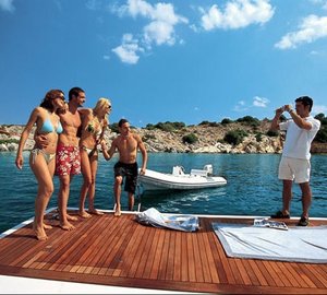 Landing On Board Yacht KINTARO