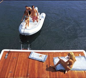 Landing On Yacht KINTARO