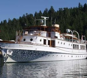 Forward Aspect On Yacht TACONITE