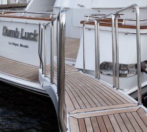 The 39m Yacht DUMB LUCK