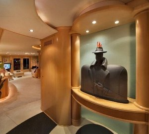 The 39m Yacht DUMB LUCK