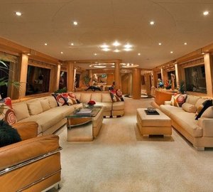 The 39m Yacht DUMB LUCK