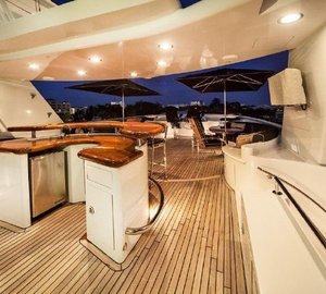 The 39m Yacht DUMB LUCK