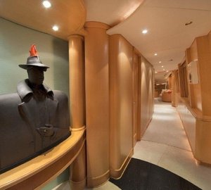 The 39m Yacht DUMB LUCK