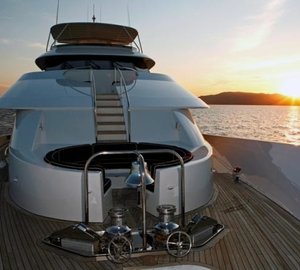 Sunset Dusk: Yacht ENDLESS SUMMER's Fore Photograph