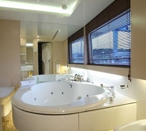 En Suite Aboard Yacht LIONSHARE