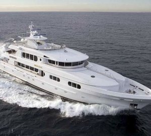 Cruising On Yacht MAGIC