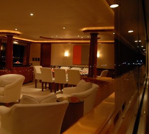 The 40m Yacht DONA LOLA