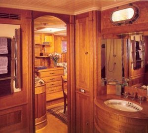 The 40m Yacht ENDEAVOUR