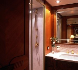 Twin Bed Bath Aboard Yacht OURANOS TOO