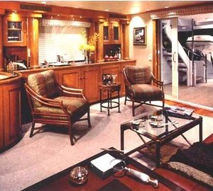 Sky-lounge Drinks Bar On Board Yacht SOJOURN