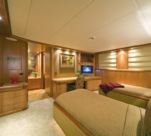 Profile Aspect: Yacht SOLAIA's Twin Bed Cabin Image