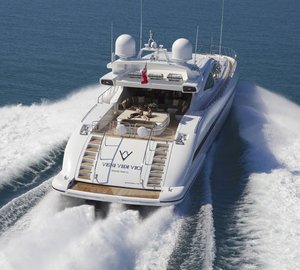 Aft: Yacht VENI VIDI VICI's Cruising Photograph