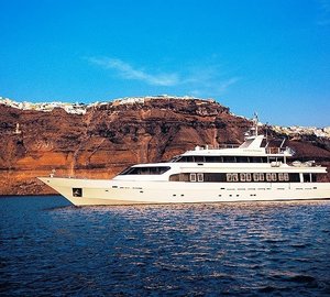 Profile Aspect On Yacht CARMEN FONTANA